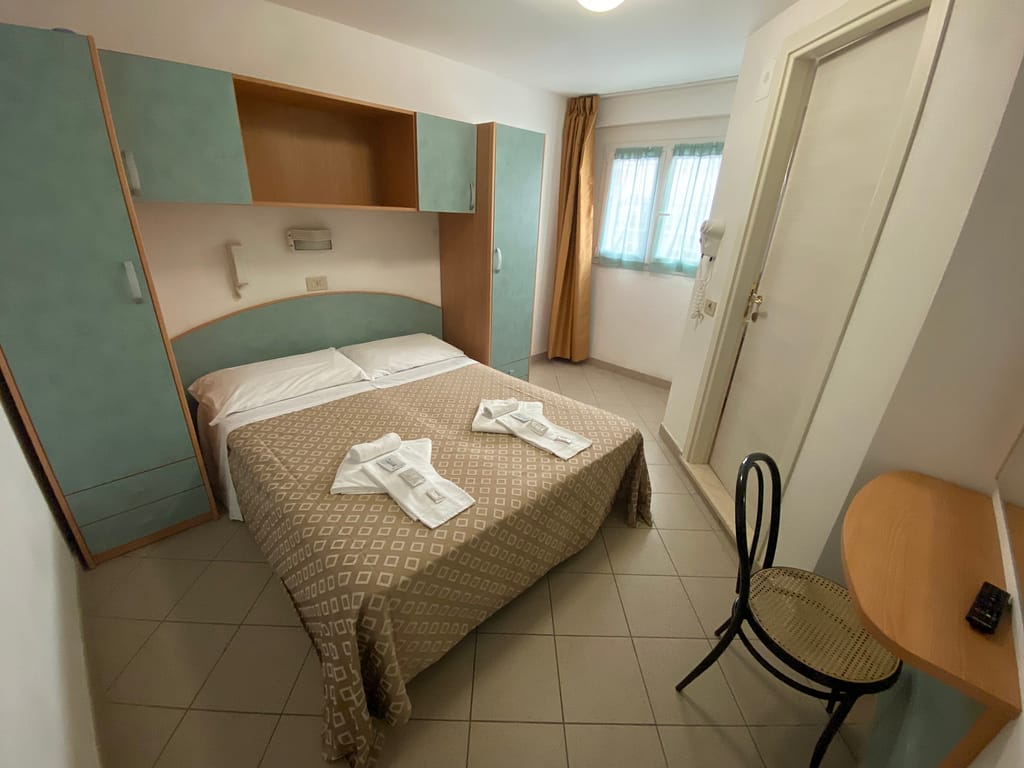 Gallery Hotel Bed And Breakfast A Rimini - Hotel Nanni Garnì